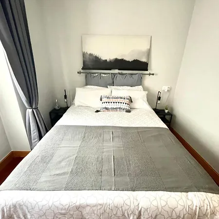 Apartamento Todo A Un Paso Con Garaje Gratuito *