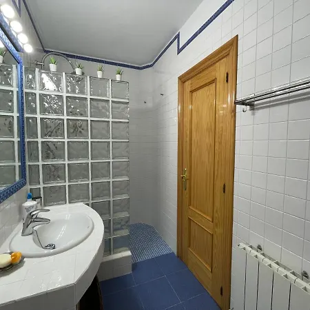 Todo A Un Paso Con Garaje Gratuito Apartment